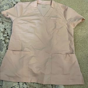 Jaanuu light pink 3 pocket scrub top medium